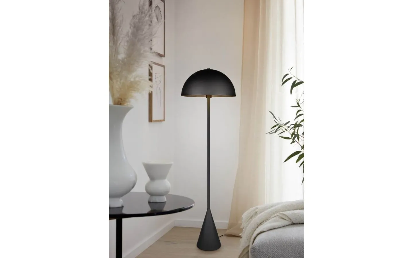 Golvlampor < Trio Lighting Alfie Golvlampa E27 mattsvart