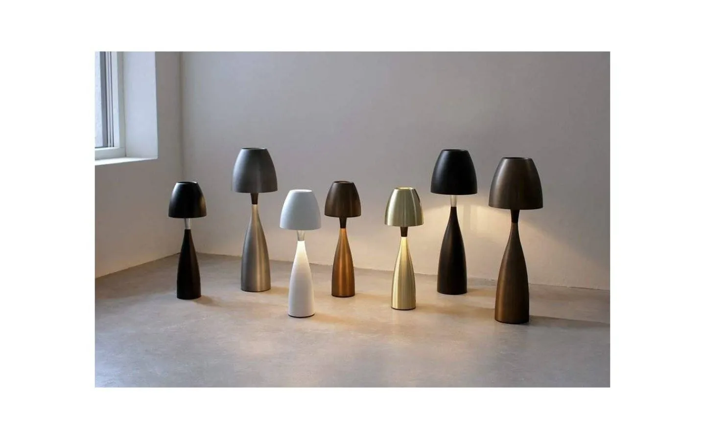 Vardagsrum|Sovrum < Belid Anemon Bordslampa 39cm Vit