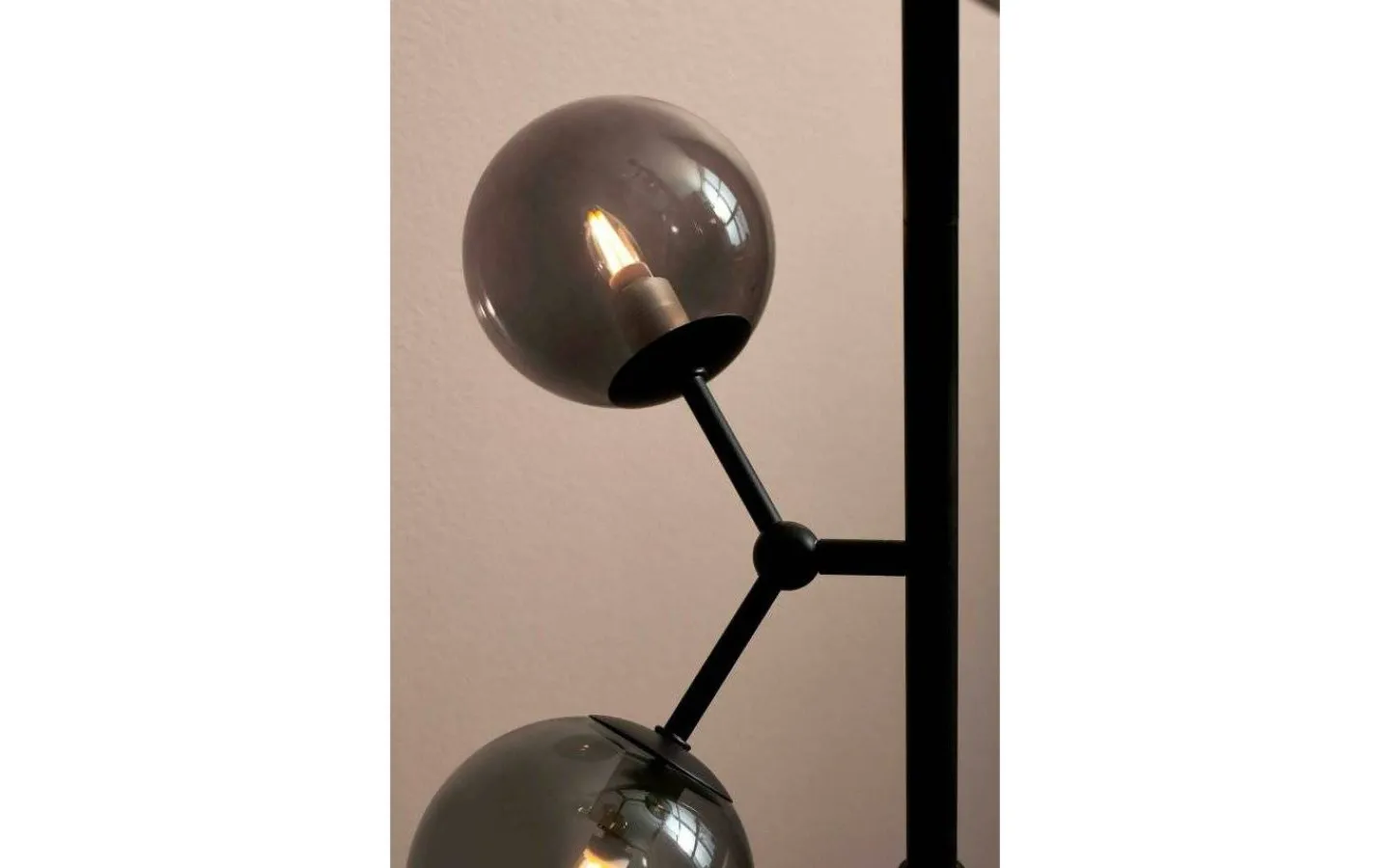 Golvlampor-Halo Design Atom Golvlampa 155cm Svart/Smoke