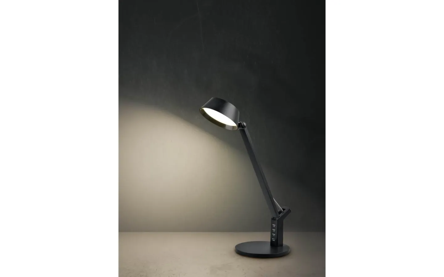Skrivbordslampor < Trio Lighting Ava Skrivbordslampa LED mattsvart