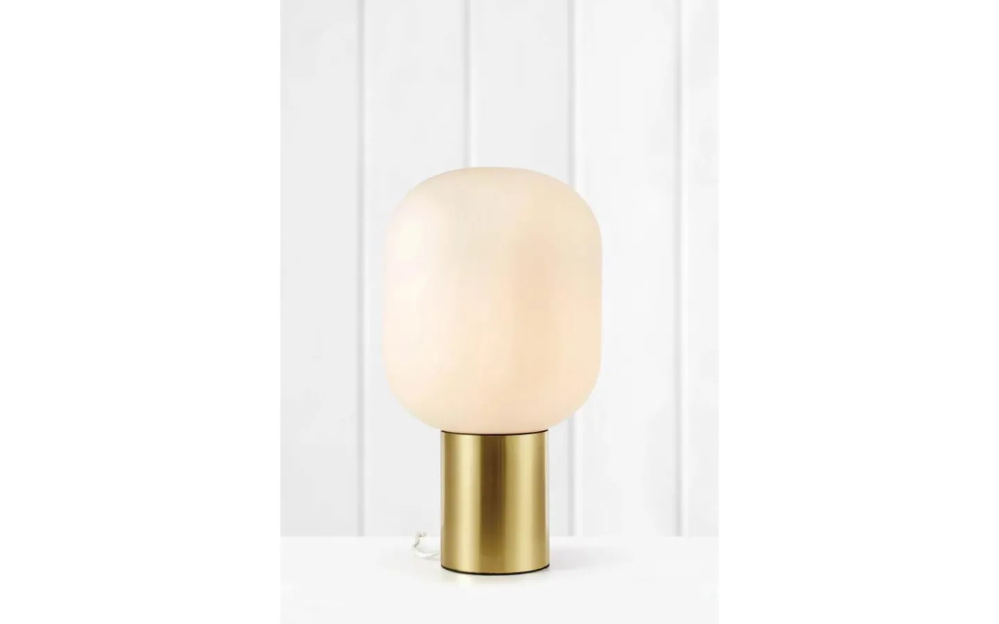 Bordslampor < Markslojd Brooklyn Bordslampa 44cm Mässing/Opal