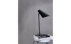 Skrivbordslampor-Dyberg Larsen Cale Skrivbordslampa 50cm Svart