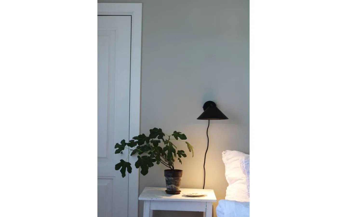 Läslampor-Globen Lighting Cannes Vägglampa 20cm Svart
