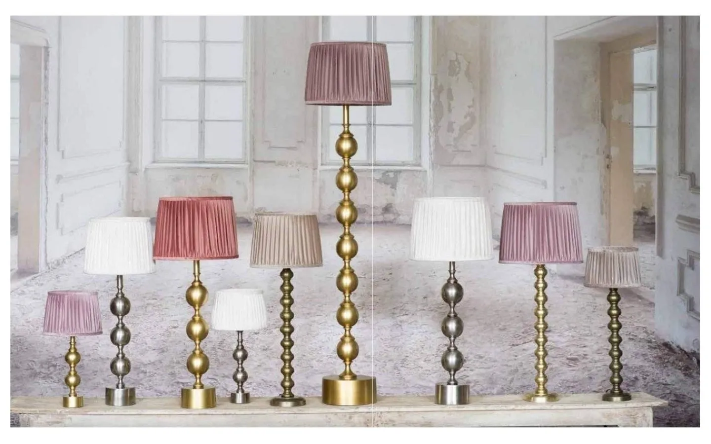 Vardagsrum|Sovrum-Hallbergs Charlotta Lampfot 60cm Antik Silver