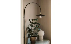 Lampetter < Globen Lighting Cobbler Vägglampa 150cm Rök