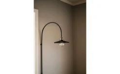 Lampetter < Globen Lighting Cobbler Vägglampa 150cm Rök