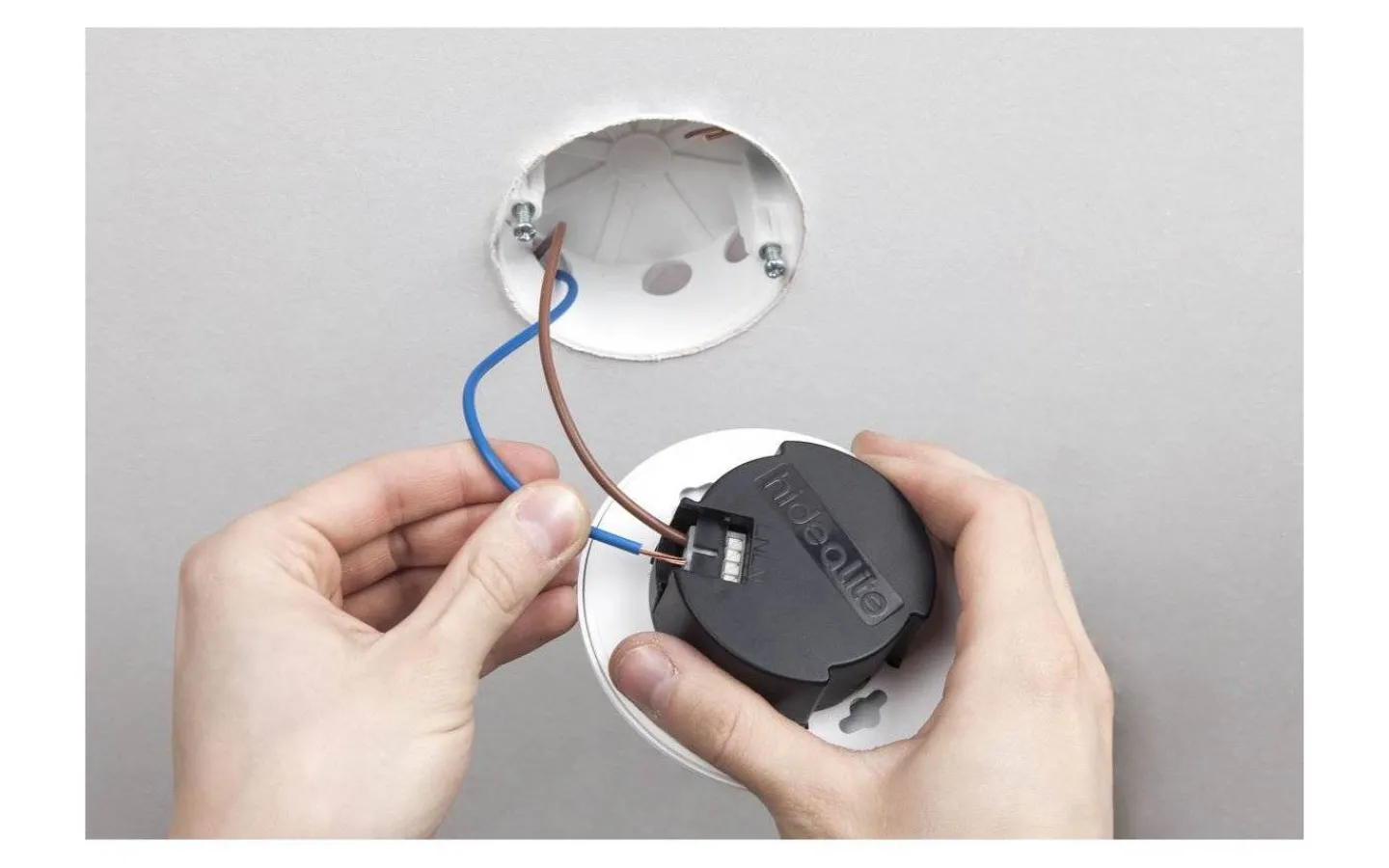 230V Led Spotlights < Hidealite Comfort Smart ISO Spotlight 3000K 6W Vit IP44
