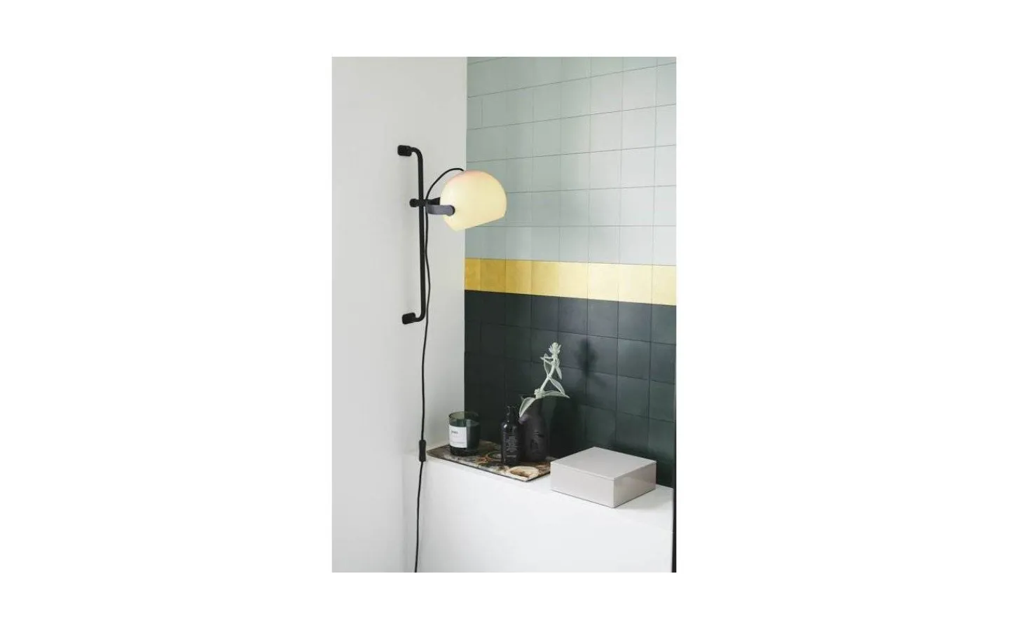 Läslampor < Halo Design DC Vägglampa 52cm Opal/Svart Ek