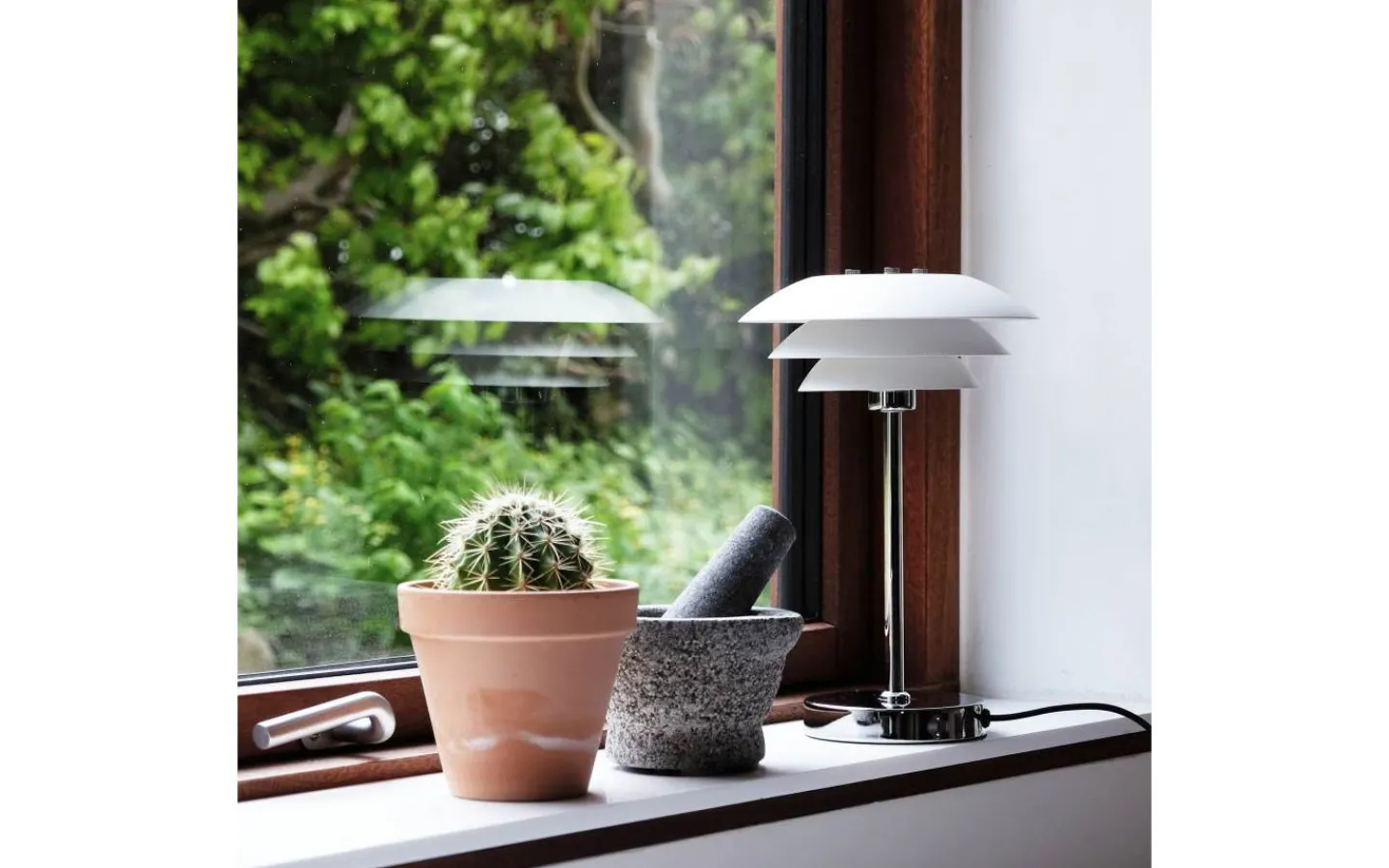 Bordslampor-Dyberg Larsen DL20 Bordslampa 30cm Vit/Krom