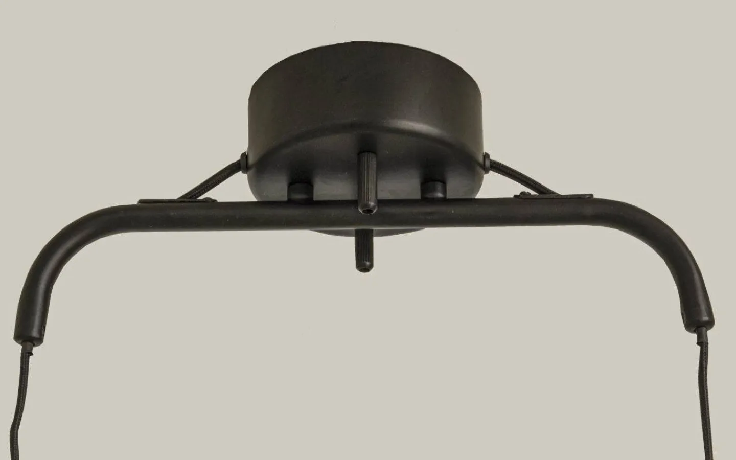 Avlånga Taklampor < Aneta Dublin Taklampa 76cm Svart/Matt Mässing