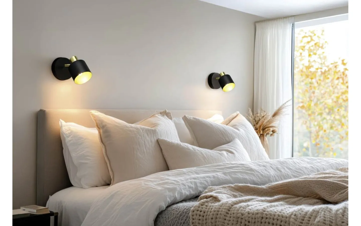 Läslampor < Trio Lighting Eva Spotlight E14 svart/guld