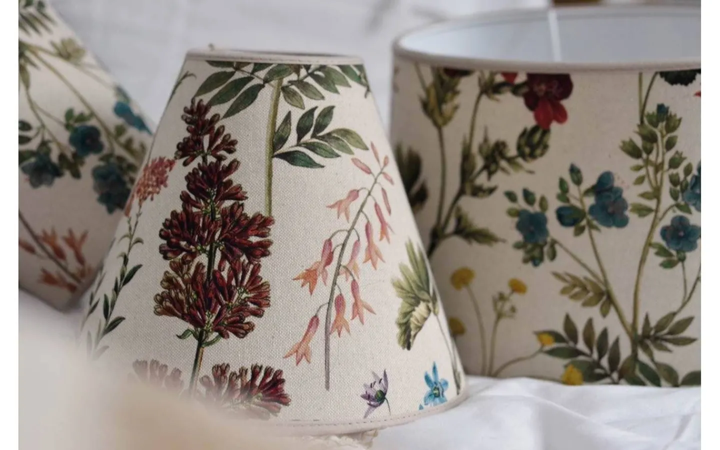 Ovala Lampskärmar-Hallbergs Flower Field Lampskärm Oval 25cm Natur