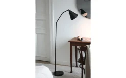 Golvläslampor < Markslojd Funil Golvlampa LED 3-Steg-DIM 144cm Svart