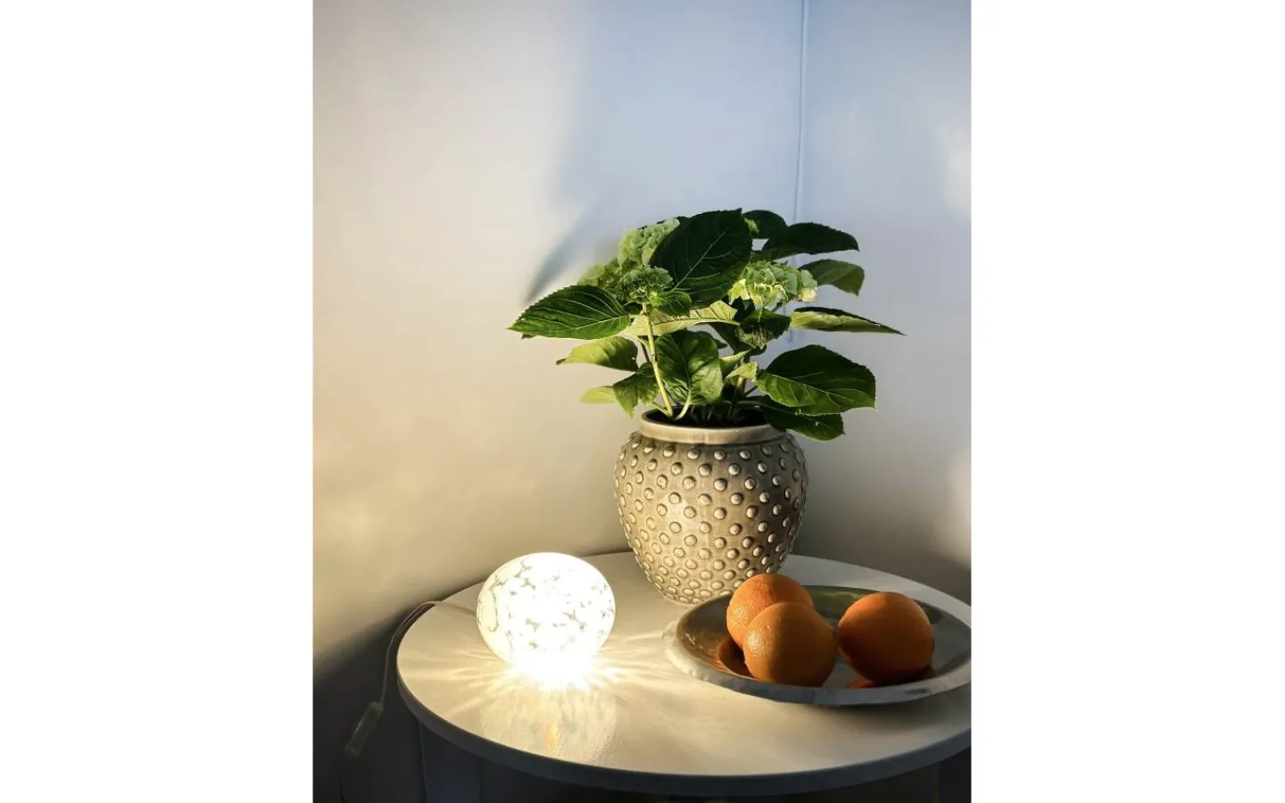 Bordslampor-Aneta Globus Bordslampa 13cm Vit Prickig