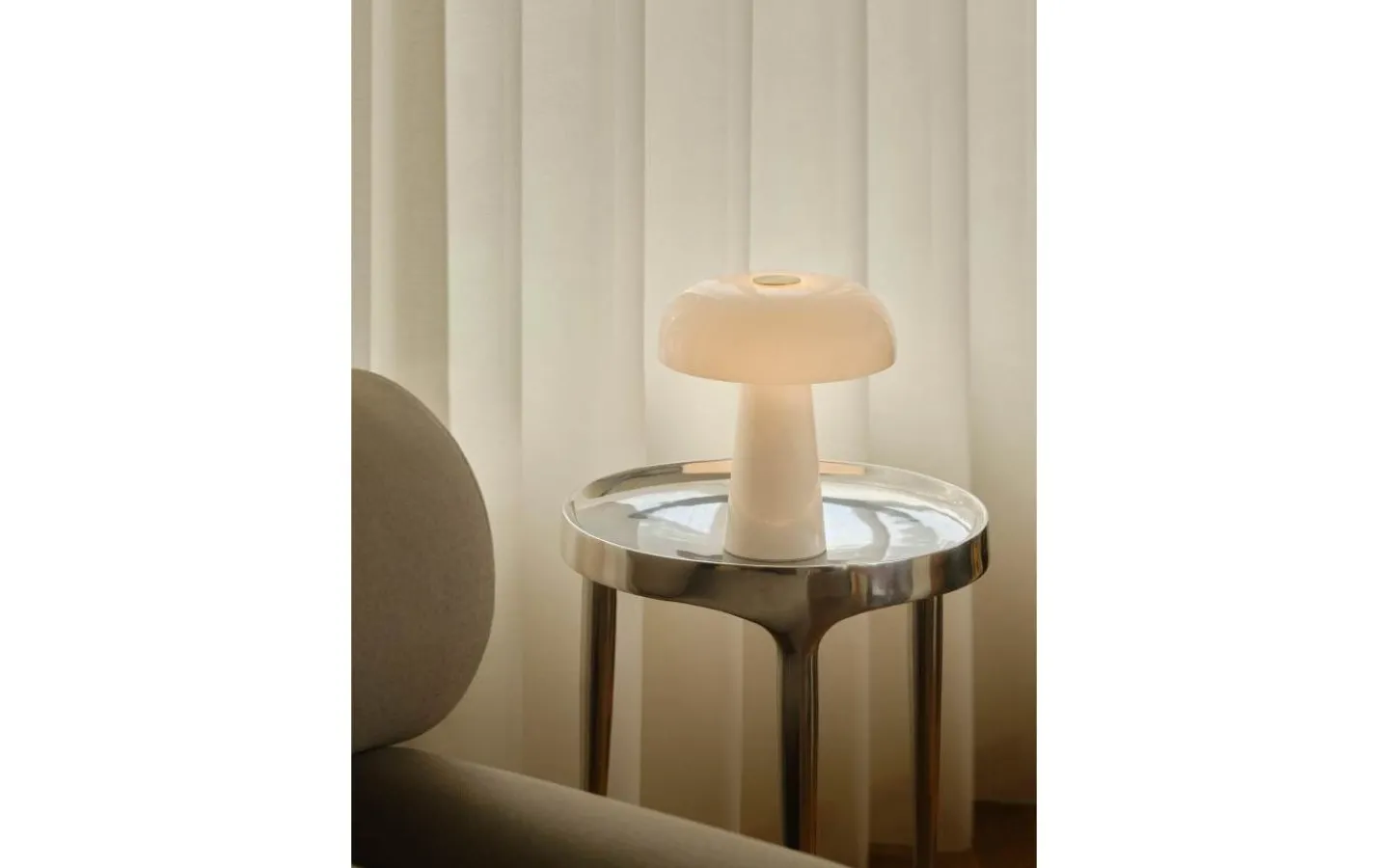 Bordslampor < Design for the people Glossy Mini Bordslampa 24cm Vit