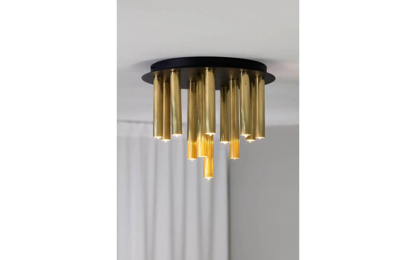 Plafonder < Markslojd Gocce Plafond 35cm Svart/Mässing