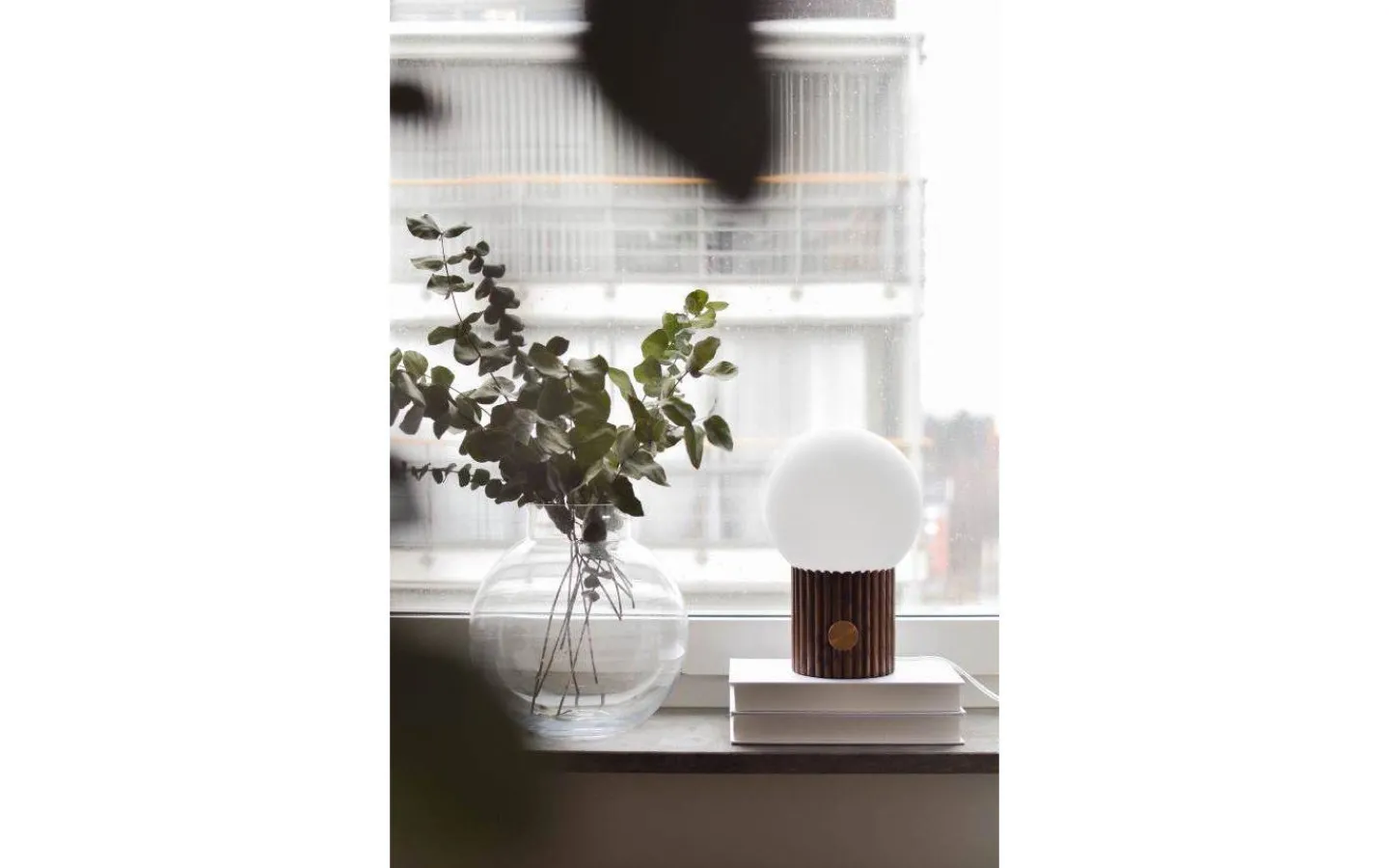 Bordslampor < Globen Lighting Hubble Bordslampa 24cm Valnöt