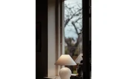 Bordslampor < Globen Lighting Iris Bordslampa 39cm Vit