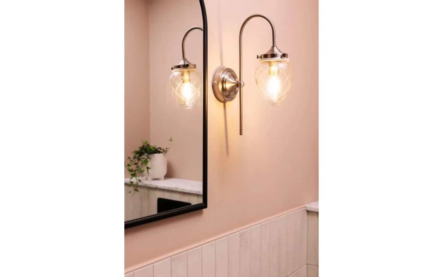Badrumslampor Vägg < Globen Lighting Juni Vägglampa Antikstål/Klar IP44