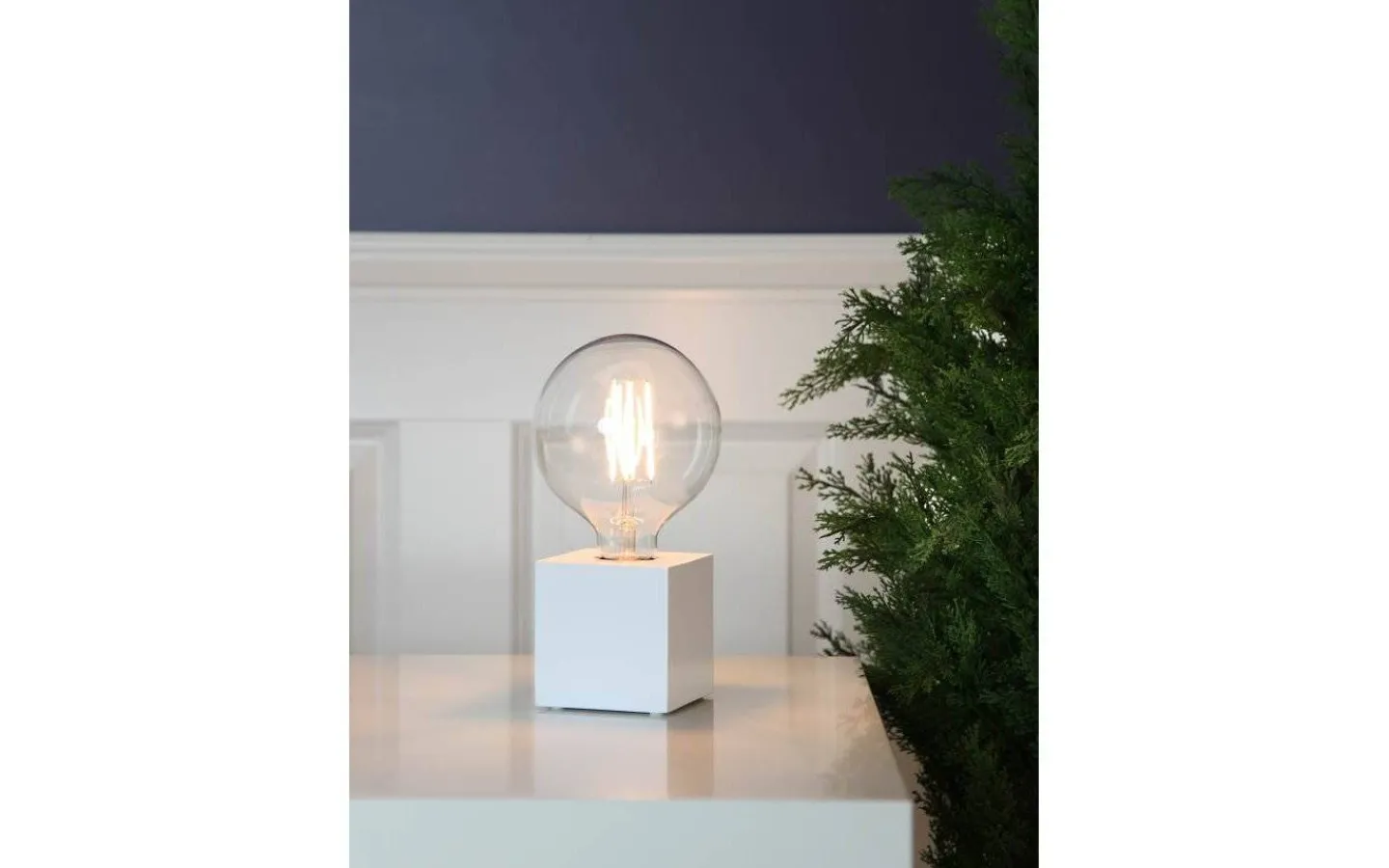 Vardagsrum|Bordslampor-Star Trading Kub Bordslampa E27 9cm Vit