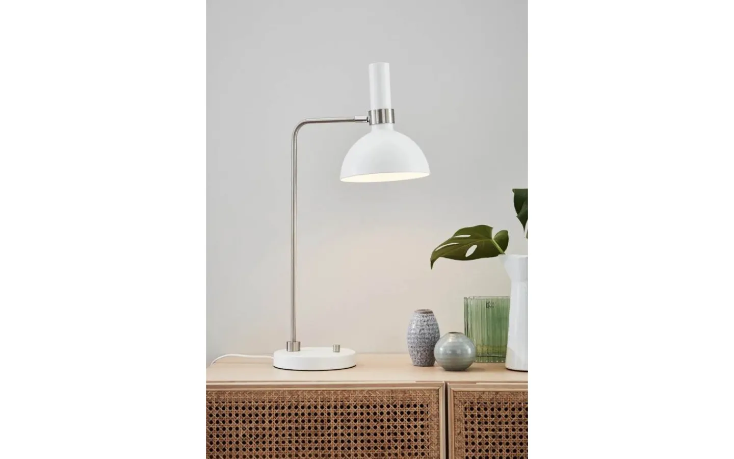 Sovrum|Skrivbordslampor-Markslojd Larry Bordslampa 65cm Vit/Stål