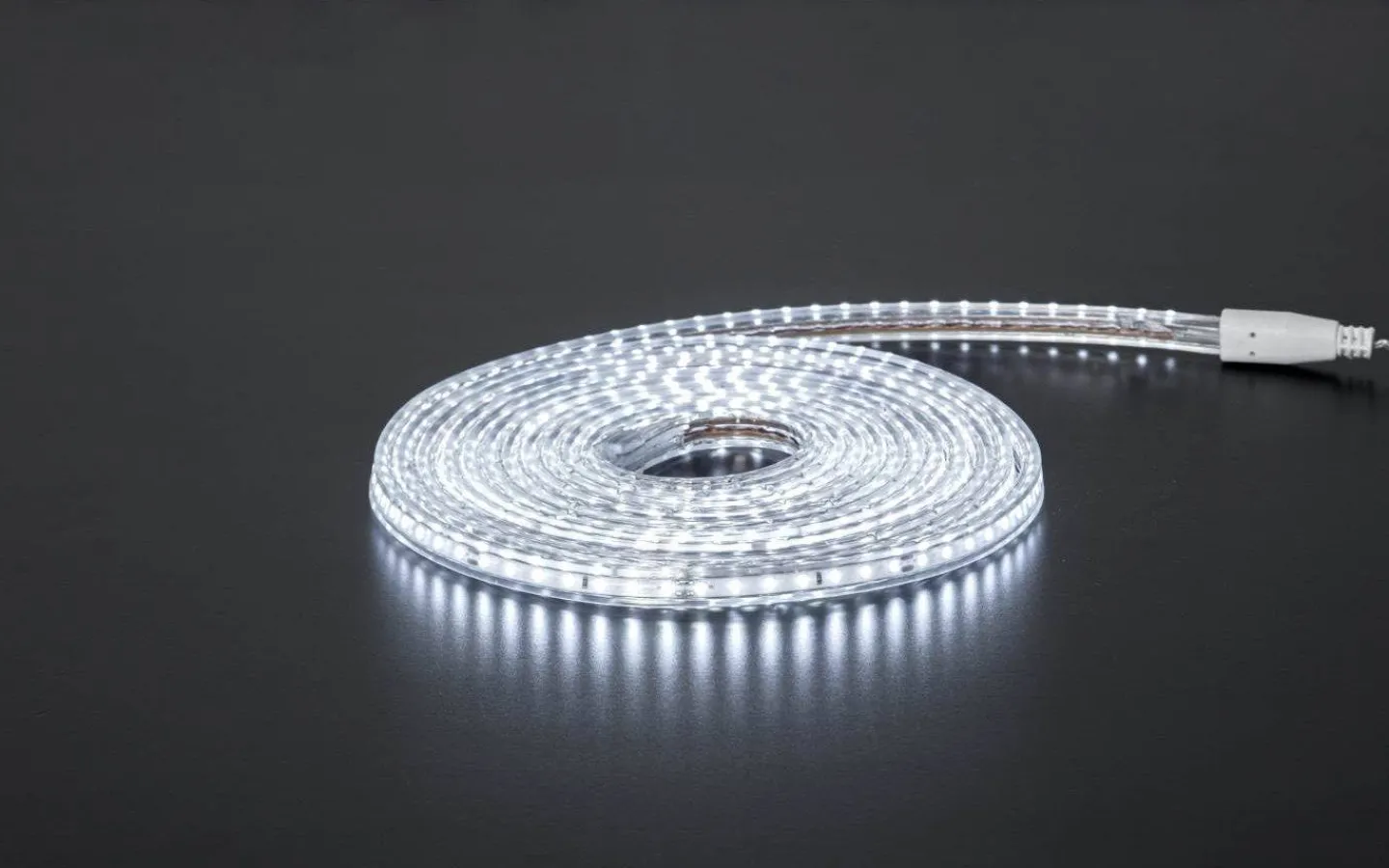 230V Led Slinga|230V Led Slinga-Star Trading LEDstrip Kallvit 8,3W 5m