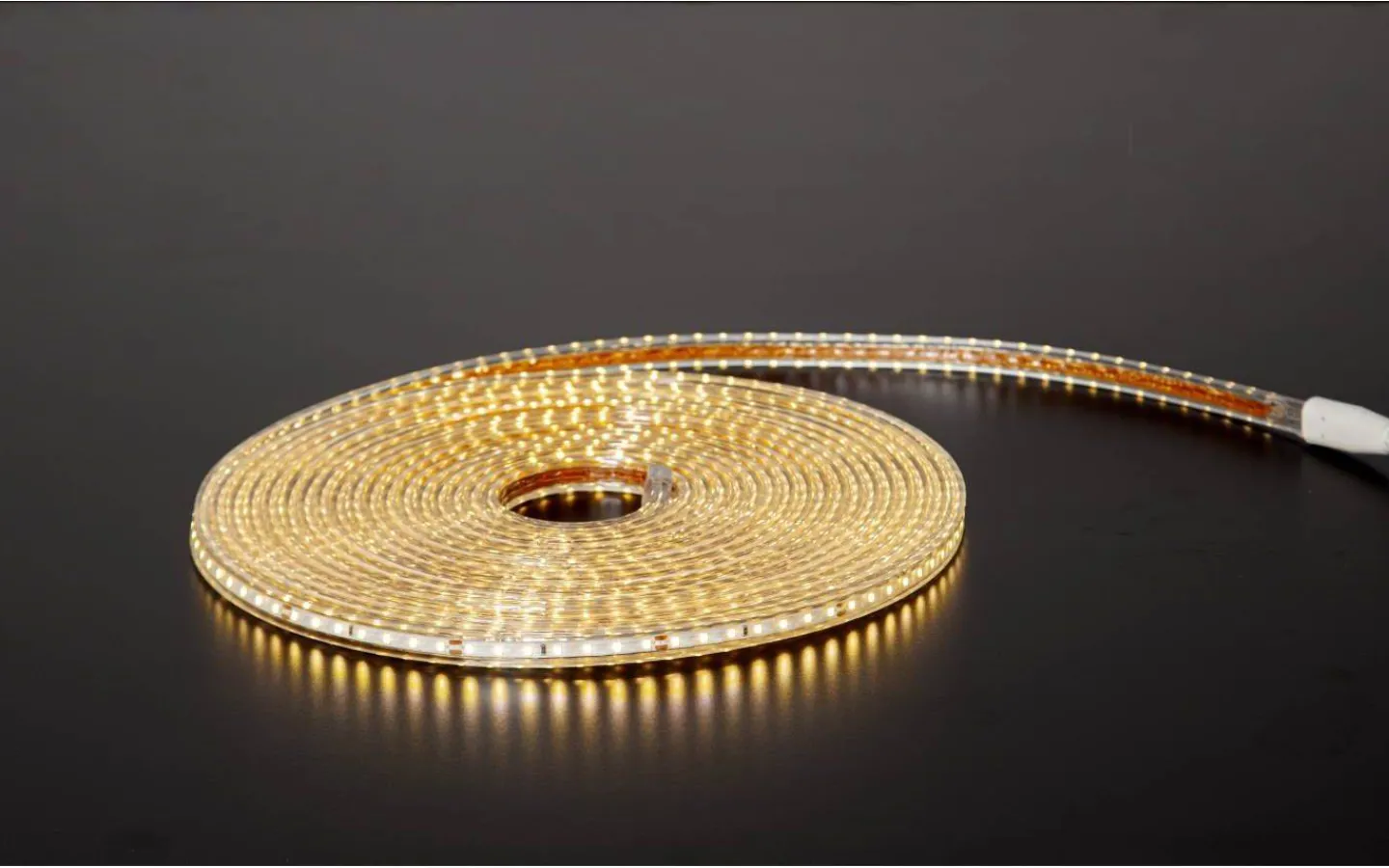 230V Led Slinga|230V Led Slinga < Star Trading LEDstrip Varmvit 13,5W 10m