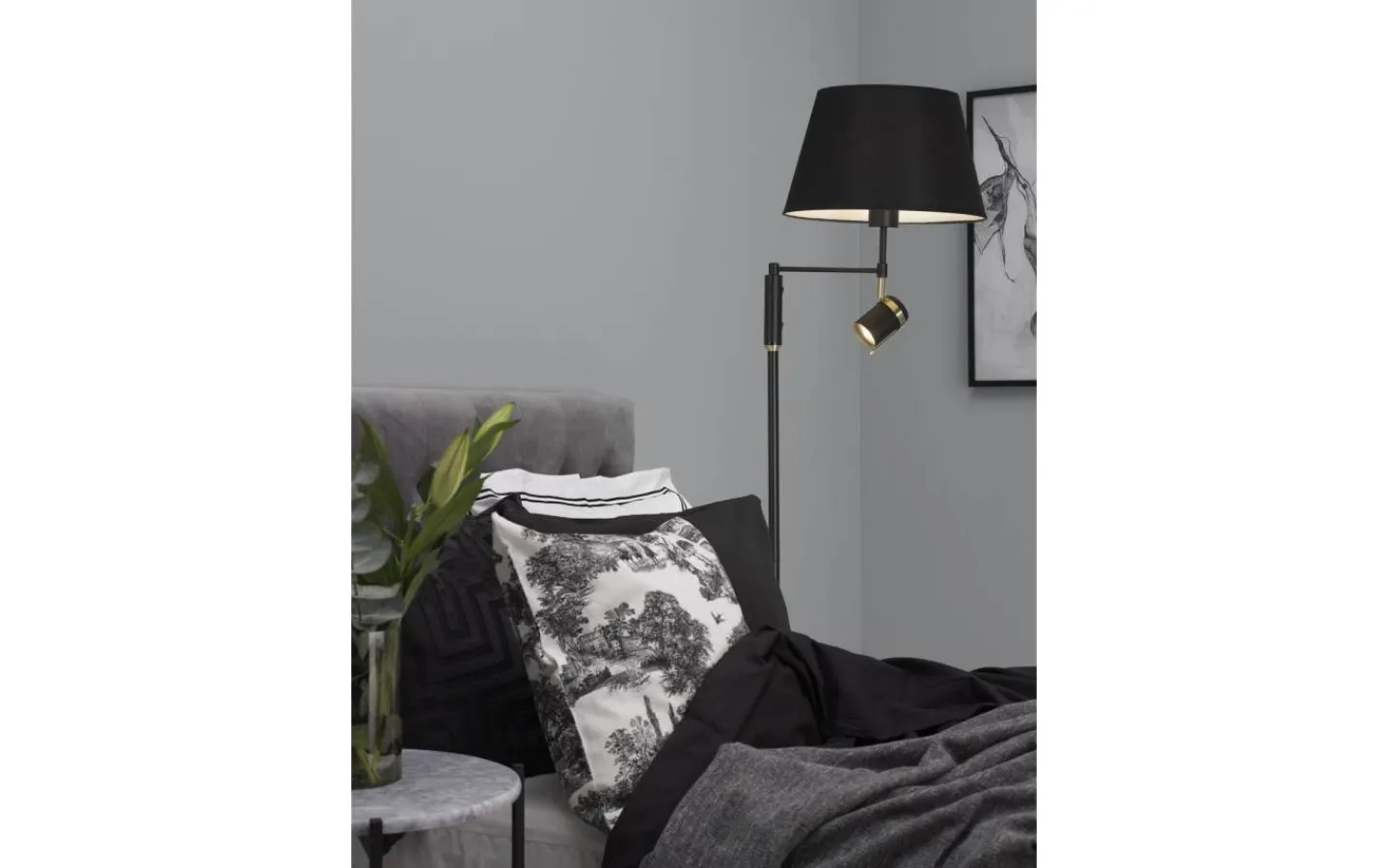 Vardagsrum|Golvlampor < Cottex Libra 2L Golvlampa 155cm Svart/Mässing
