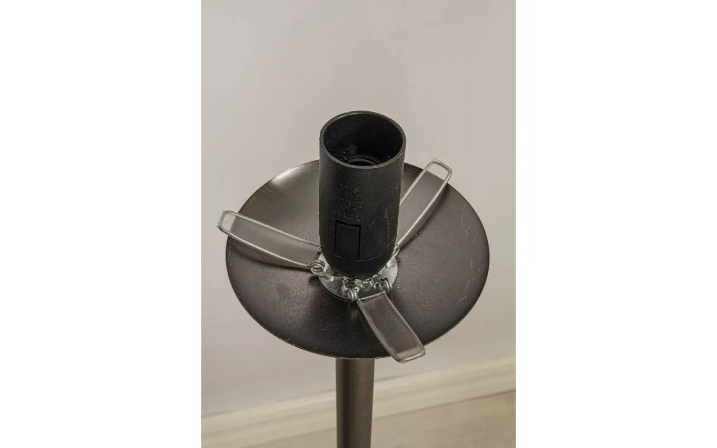Golvlampor-Aneta Molekyl Golvlampa 130cm Tenn/Vit
