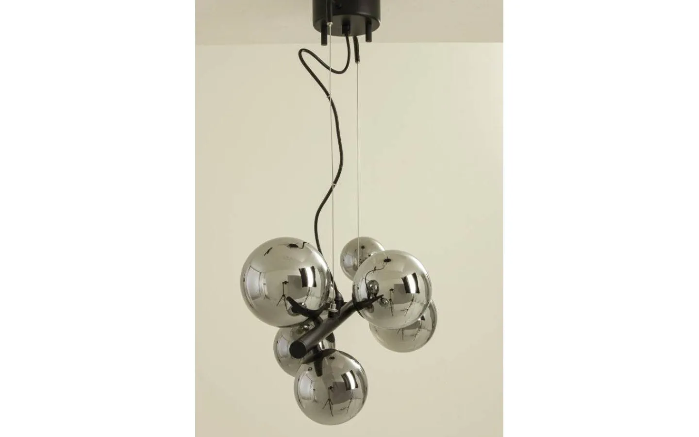 Avlånga Taklampor < Aneta Molekyl Taklampa 58cm 7L Svart/Rök