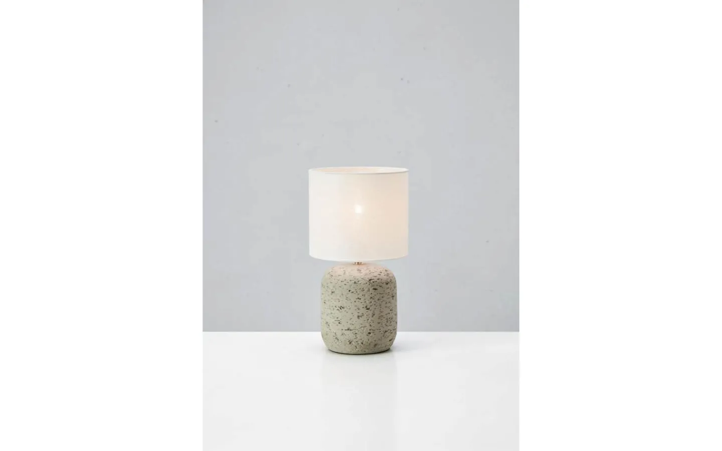 Bordslampor < Markslojd Montagna Bordslampa Grå 32cm