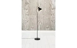 Golvläslampor < Markslojd Nitta Golvlampa 145cm Svart