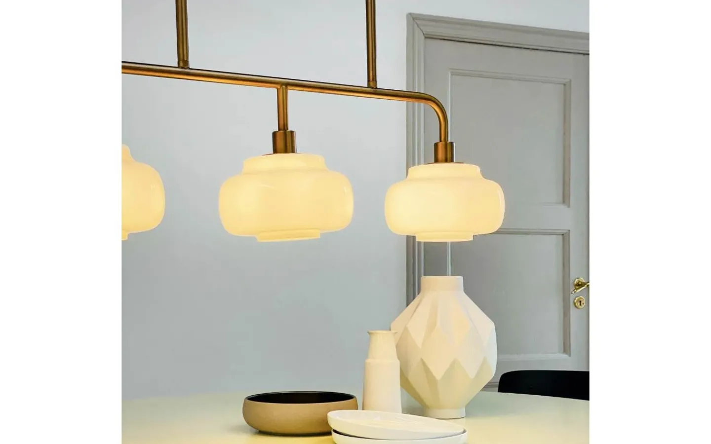 Avlånga Taklampor-Dyberg Larsen Ossett Taklampa 80cm Opal/Brons