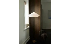 Golvlampor < Halo Design Paris Golvlampa 140cm Mässing/Vit