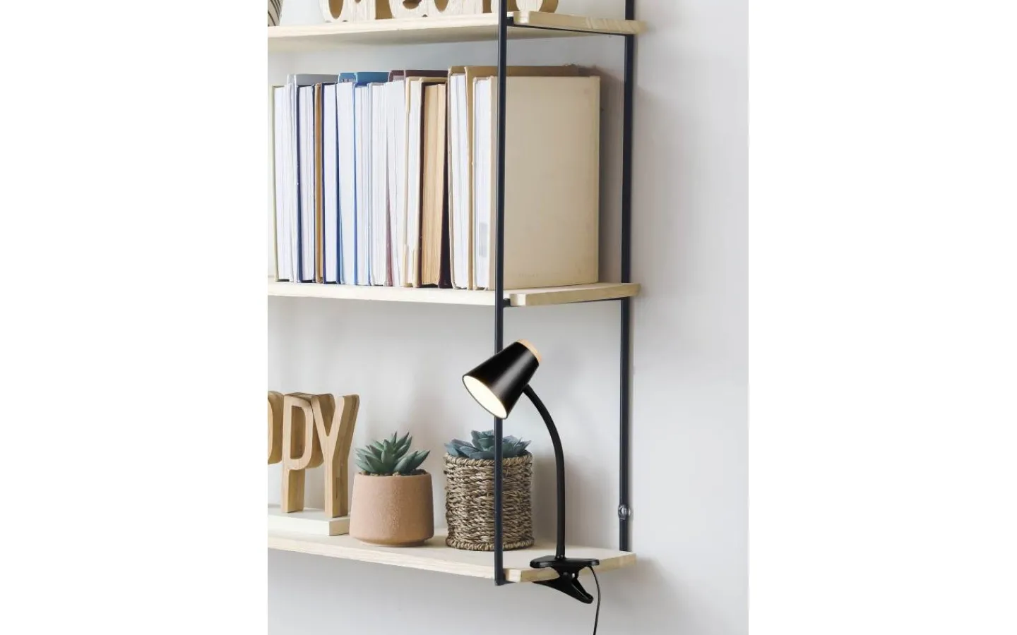 Klämlampor < Reality Pongo Klämlampa LED svart