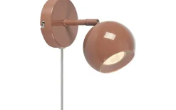 Läslampor < Markslojd Pop Vägglampa Brun