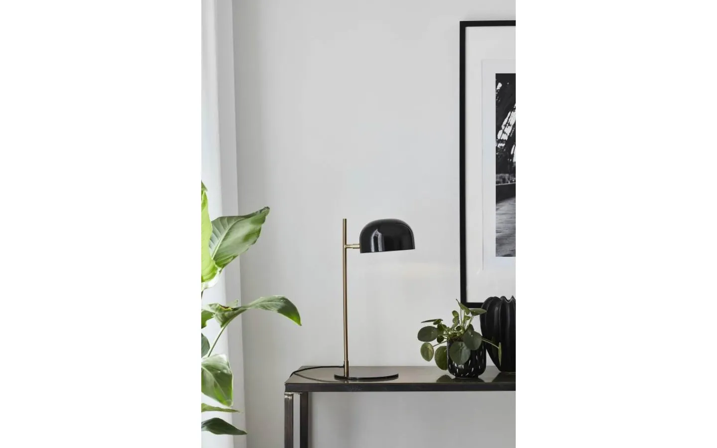 Sovrum|Bordslampor < Markslojd Pose Bordslampa 49cm Svart/Mässing