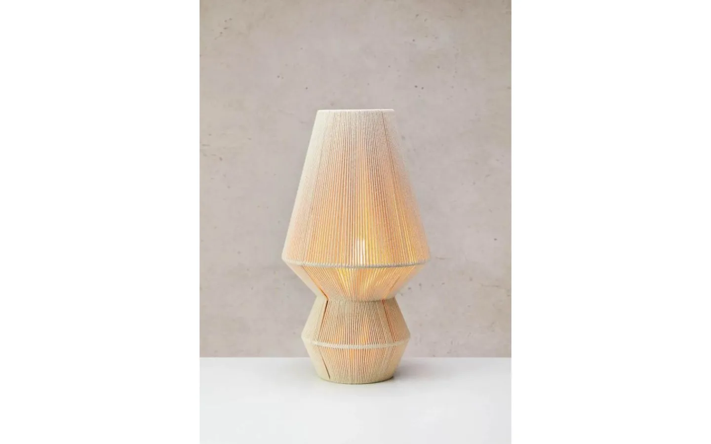 Bordslampor < Markslojd Razzo Bordslampa Beige 54cm