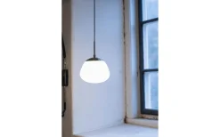 Fönsterlampor < Markslojd Rise Fönsterlampa 18cm Vit/Antikmässing