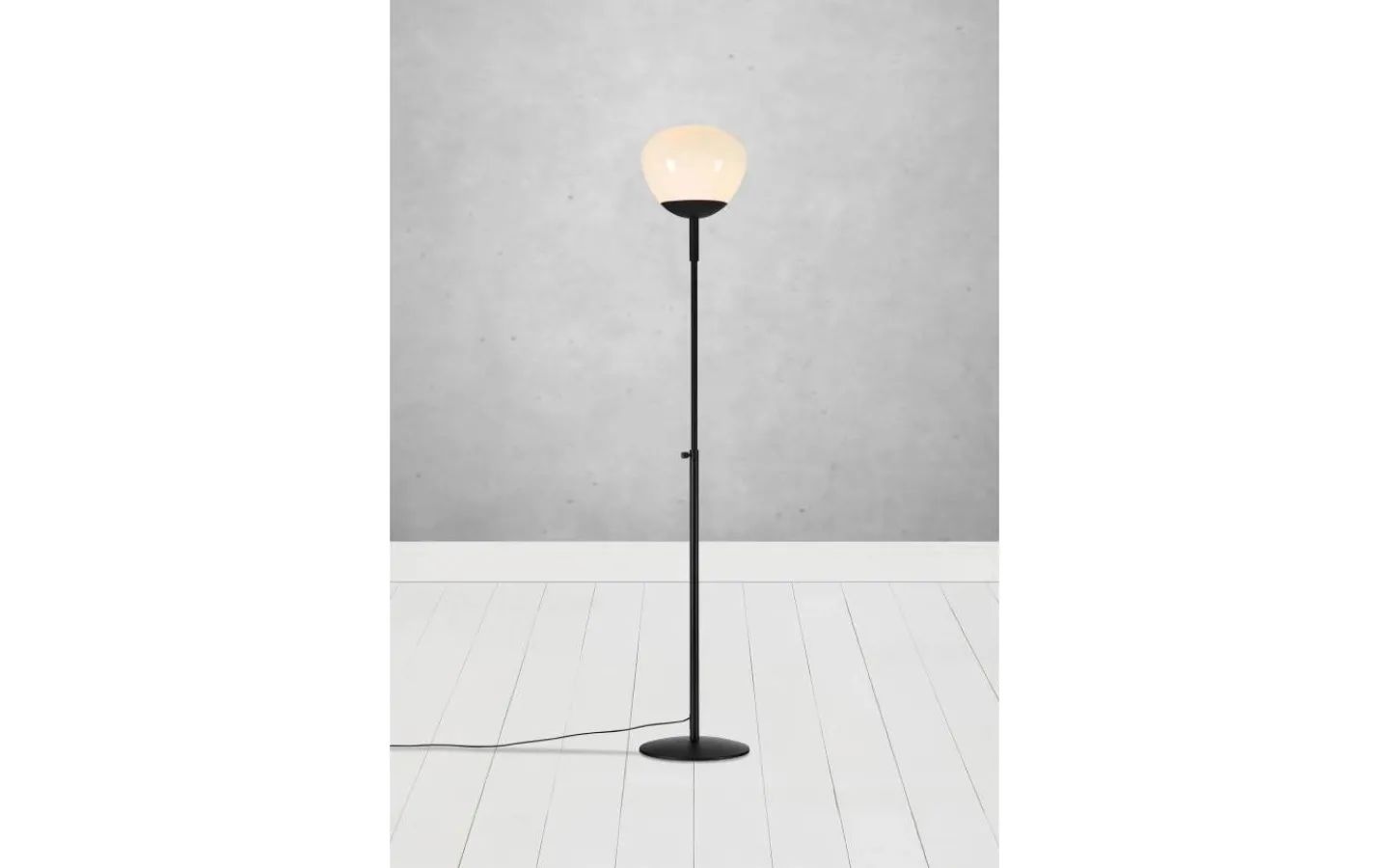 Golvlampor-Markslojd Rise Golvlampa 150cm Svart