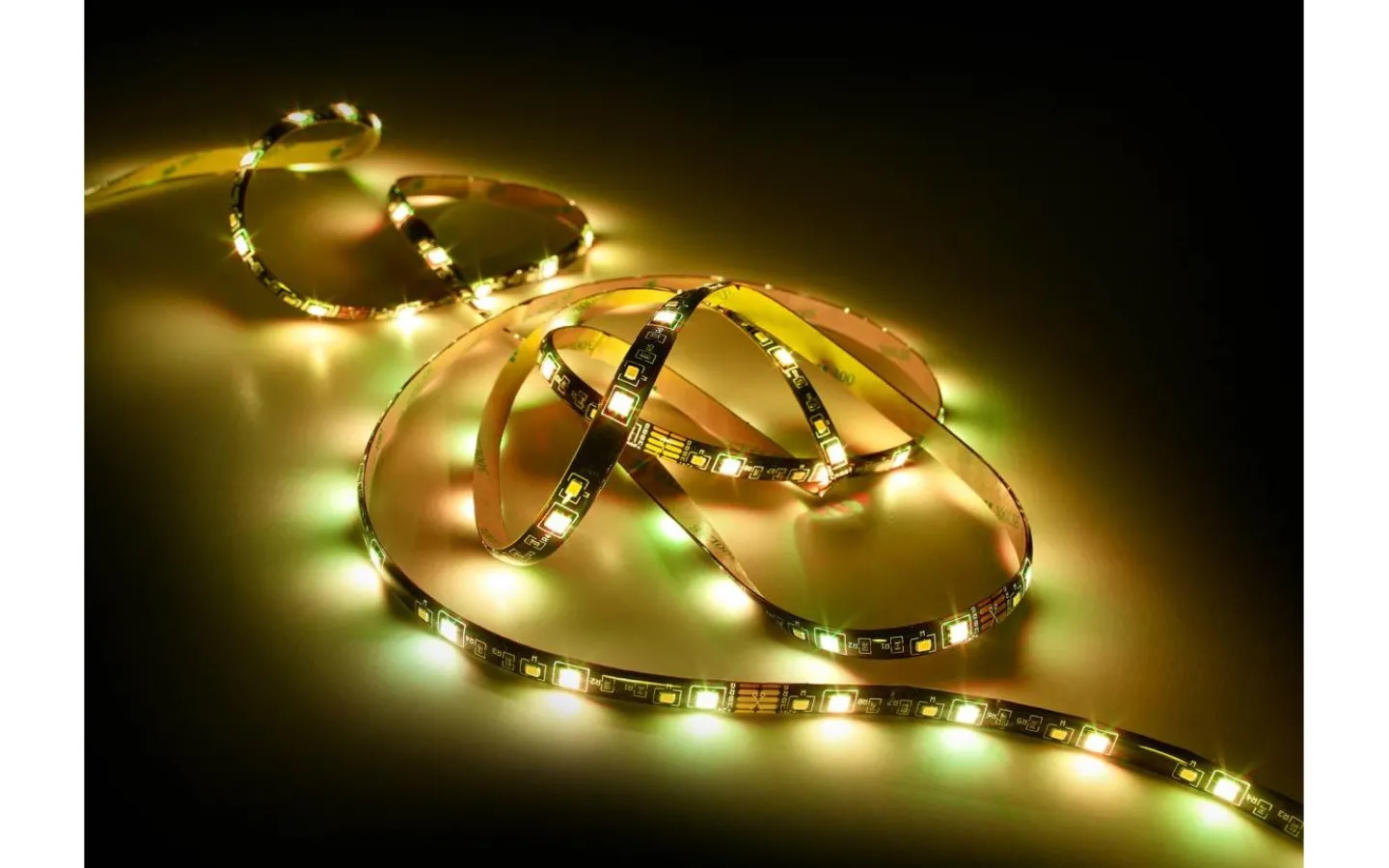 12V Led Slinga < Reality Rush LED-remsa 5m RGB+3000K Svart IP44