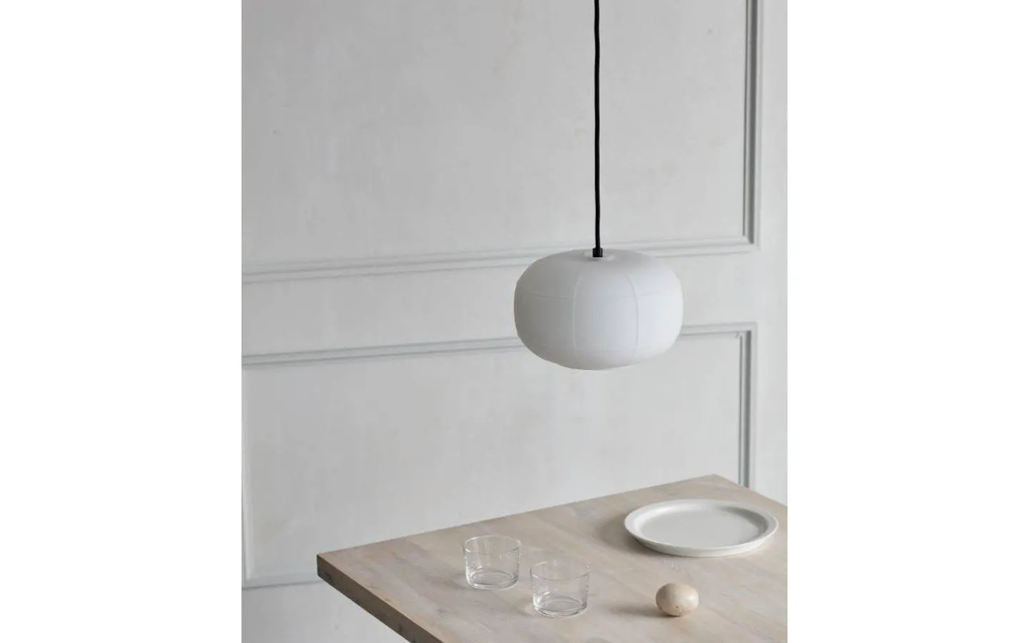 Kök & Matplats < CO Bankeryd Rut Taklampa 24cm Opalvit
