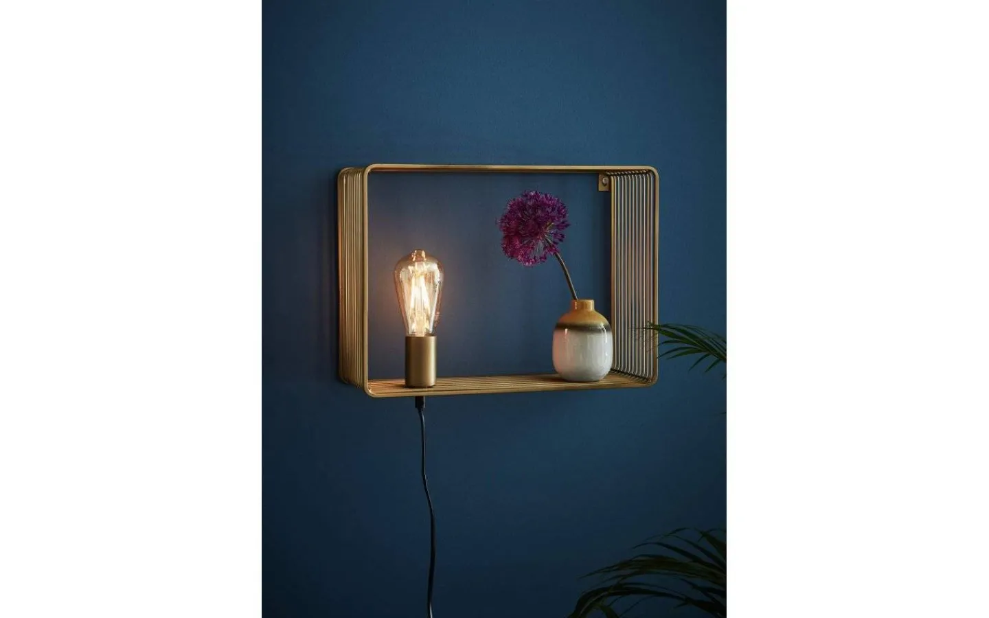 Vardagsrum|Hall & Trappa-Markslojd Shelf Vägglampa Guld
