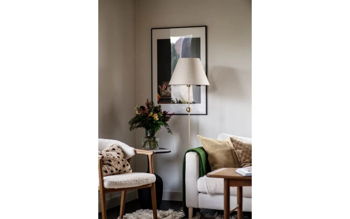 Enfärgade Runda Lampskärmar < Globen Lighting Sigrid Lampskärm Ø40cm Beige
