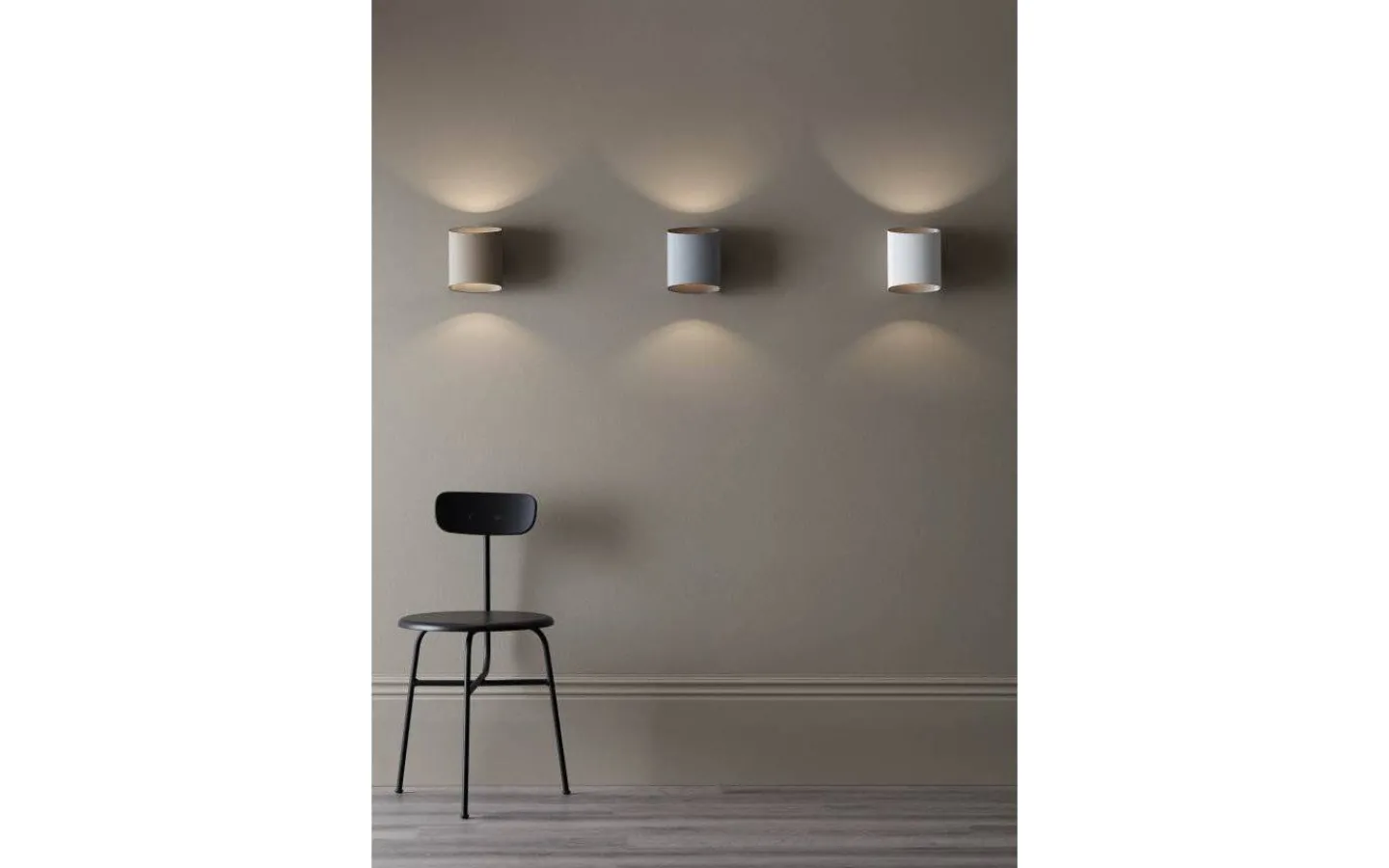 Vardagsrum|Hall & Trappa < Belid Sinne Vägglampa 17cm Vit/Mässing