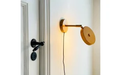 Läslampor-Dyberg Larsen Starlight Vägglampa LED 3000K 4,5W Curry