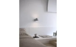 Läslampor-Design for the people Stay Vägglampa Grå