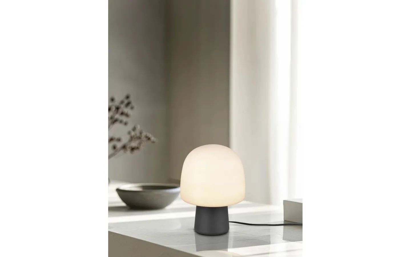 Bordslampor < Trio Lighting Steen Bordslampa E14 matt svart/tau