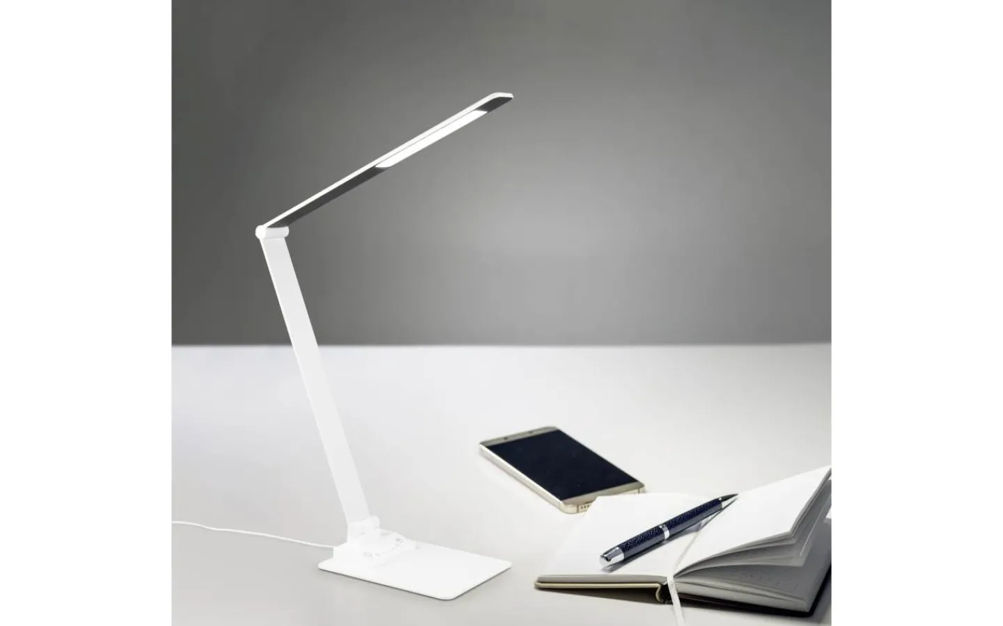 Skrivbordslampor < Trio Lighting Travis Skrivbordslampa LED matt vit
