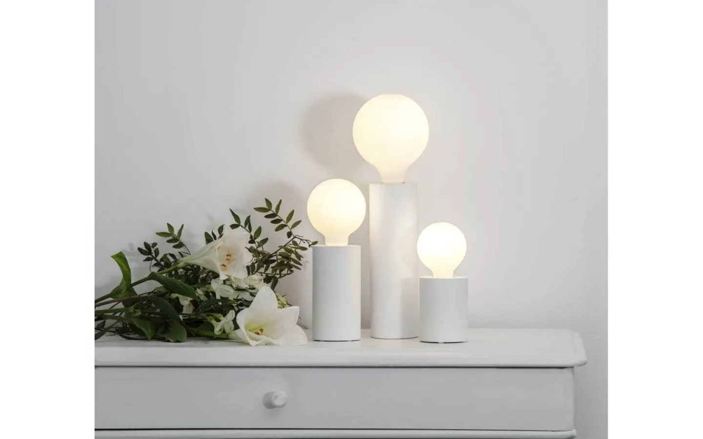 Vardagsrum|Bordslampor-Star Trading Tub Bordslampa E27 10cm Vit
